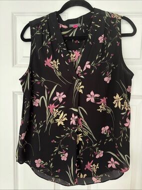 Vince Camuto black floral sleeveless blouse size M